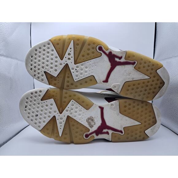 Size 11M | 12.5W - Jordan 6 Retro Maroon (2015) - 384664-116 - Picture 7 of 11